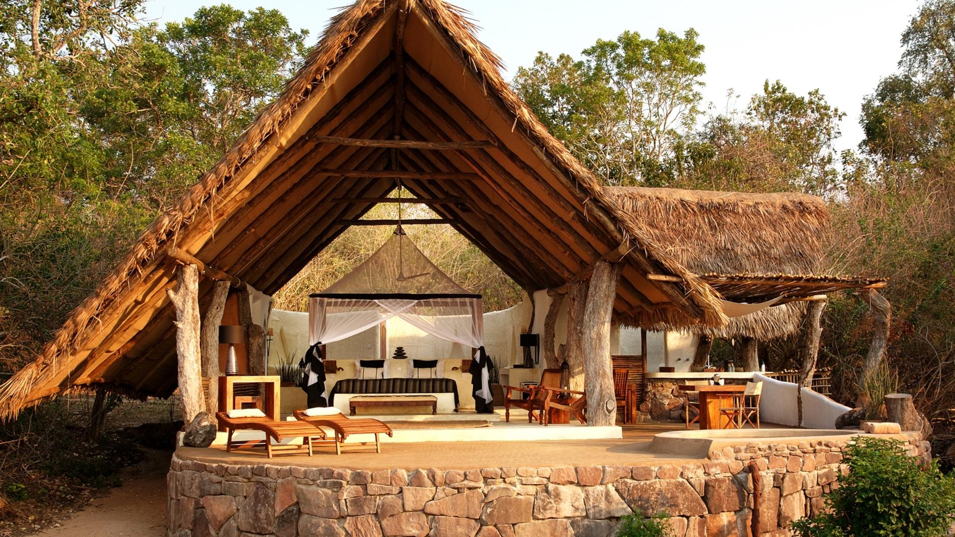 Safari Lodges & Camps